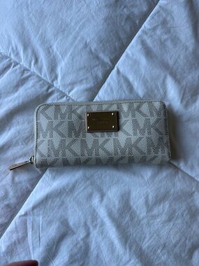 Michael Kors Light Gray MK Monogram Zip Wallet with Gold Plaque